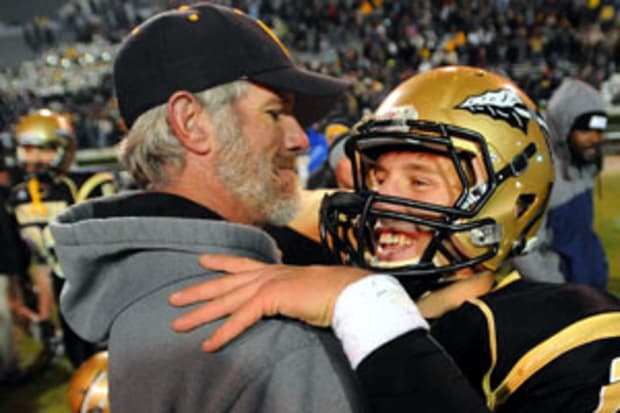 Joe Posnanski: Favre a throwback to what great quarterbacks used to be -  Sports Illustrated