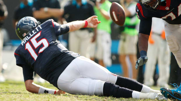 Buffalo Bills wide receiver Josh Reed scores a touchdown against the Miami  Dolphins in the third quarter. The Bills defeated the Dolphins, 21-0, at  Ralph Wilson Stadium in Orchard Park, New York