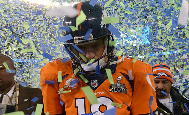 Malcolm Smith, Cliff Avril, Seahawks D rout Broncos in Super Bowl