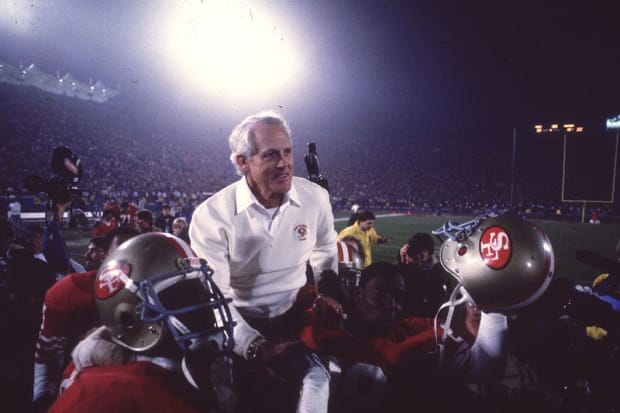 Undefeated in Super Bowls, Bill Walsh's coaching legacy reaches beyond 49ers