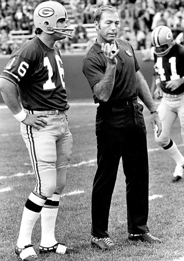 Ray Nitschke (LB) in Green Bay Packers in 1970. (AP Photo Stock