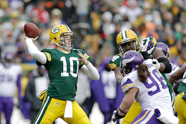 Scott Tolzien replaces injured Seneca Wallace for Green Bay Packers -  Sports Illustrated