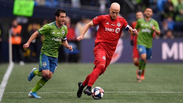 New on Sports Illustrated: Michael Bradley Needs Ankle Surgery for Injury in MLS Cup, Could Miss 4 Months