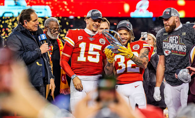 Mahomes, Mathieu leading Chiefs in voter registration drive