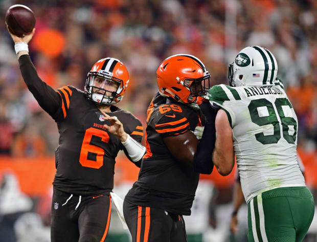 Browns win over Joe Namath and Jets in debut of Monday Night