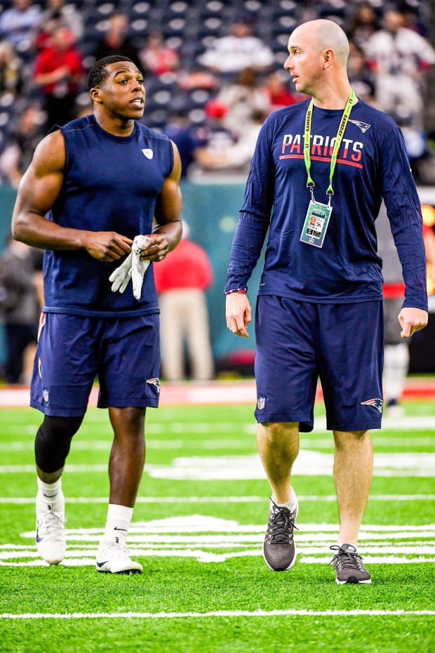 Brian Flores represents rare opportunity for the Texans, Nick Caserio