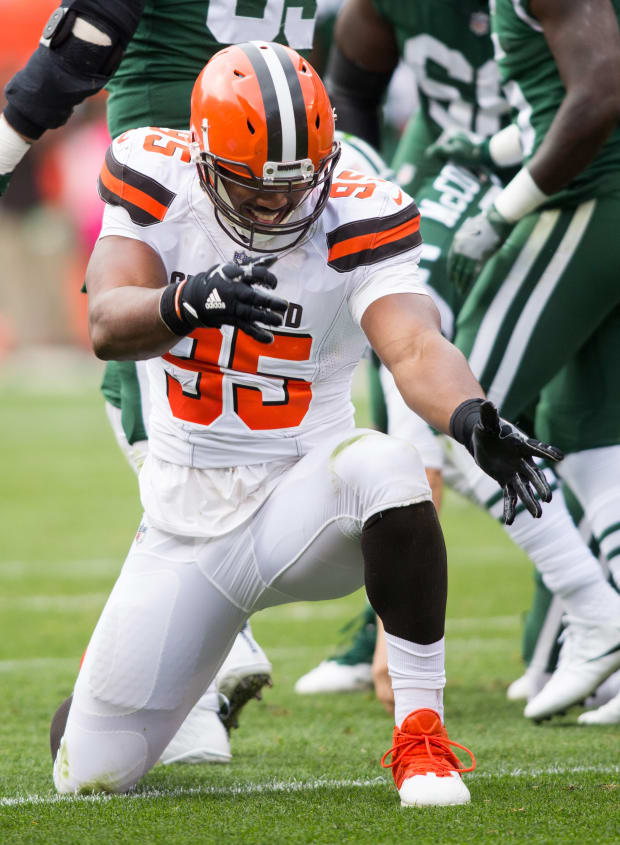 Cleveland Browns' defense hounding hyped offense with upgraded