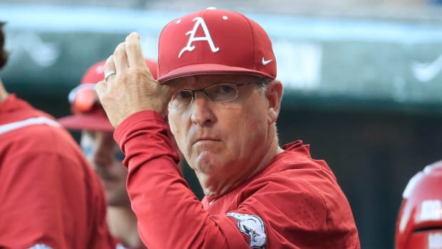 My Apologies to Arkansas Razorback baseball coach Dave Van Horn - Sports  Illustrated All Hogs News, Analysis and More