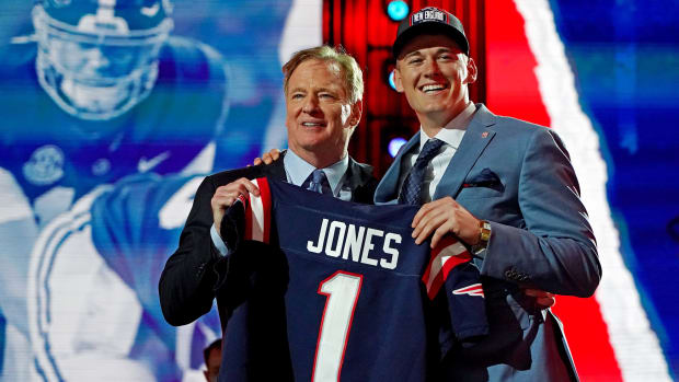 NFL draft betting: Mac Jones at No. 3? Justin Fields? Oddsmakers have no  idea either