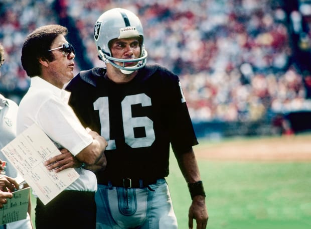 Tom Flores and his players on his legendary career and Hall of Fame wait -  Sports Illustrated