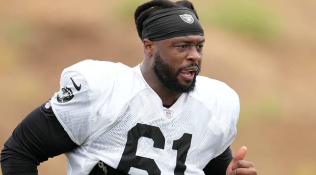 Trent Richardson showcases skills during workout with trainer Mike McCoy 