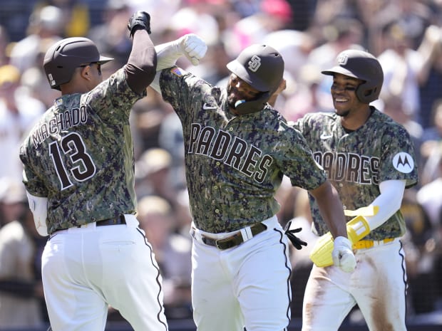 Padres News: Friars Rally to Split Series, Xander Bogaerts' Dominance, SDSU  Support & More - Sports Illustrated Inside The Padres News, Analysis and  More