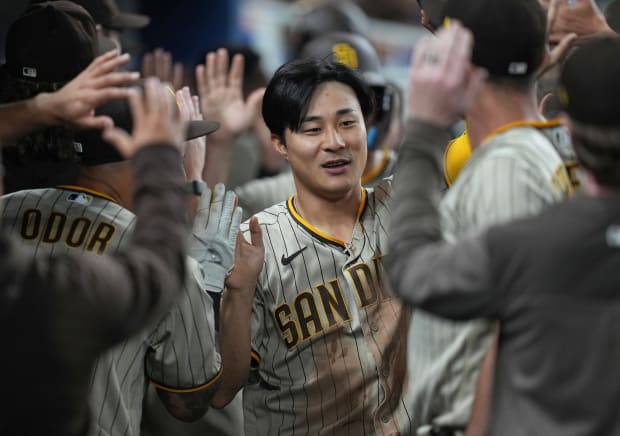 San Diego Padres officially sign Kim Ha-seong on four-year deal