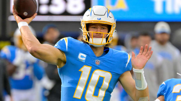 Justin Herbert's production warranted record-breaking extension, but will  it lead to Chargers playoff success? 