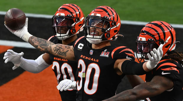 Bengals free agency: Brown, Scott & Ford latest additions