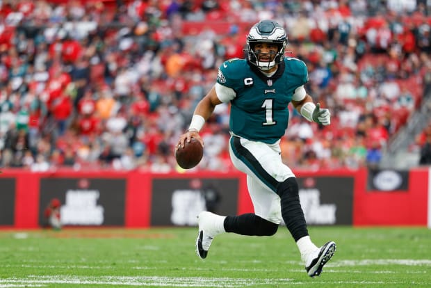 2023 Super Bowl odds: Chiefs jump Eagles, Dolphins and Buccaneers