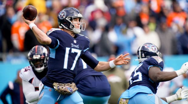 Lauren Tannehill, Kelly Stafford back Titans' ticket plan