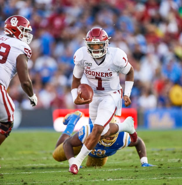 Jalen Hurts Surprisingly Trails Geno Smith in Fans' Pro Bowl Voting -  Sports Illustrated Philadelphia Eagles News, Analysis and More