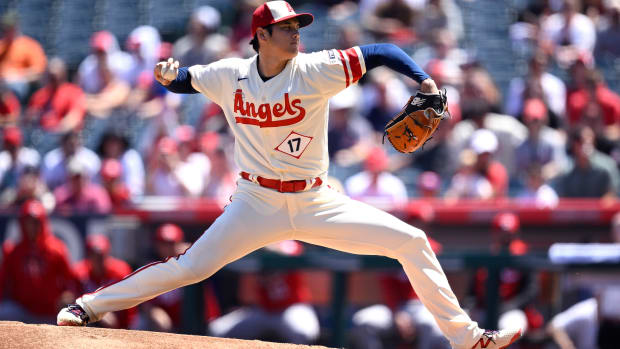 Shohei Ohtani's injury shouldn't deter Giants, but might change pitch