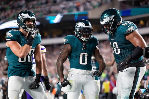 D'Andre Swift stats: Eagles running back stands out from committee in win  vs. Vikings