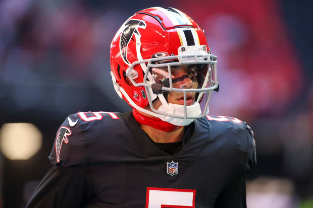 LOOK: Atlanta Falcons Reveal Week 2 Uniform vs. Green Bay Packers