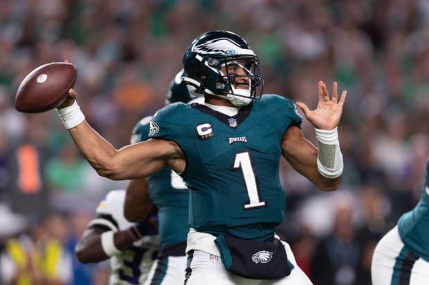 Buccaneers vs. Eagles Odds, Picks, Predictions: Why Our Expert Likes the  Underdog On Thursday Night Football