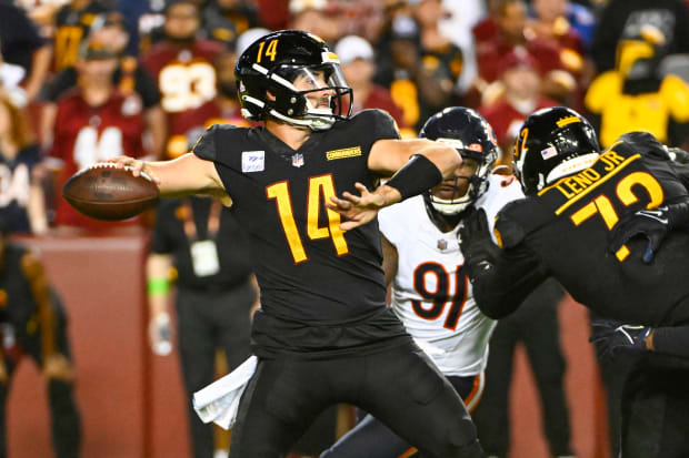 Violent brawl breaks out between fans in the stands at FedEx Field during  Washington Commanders game