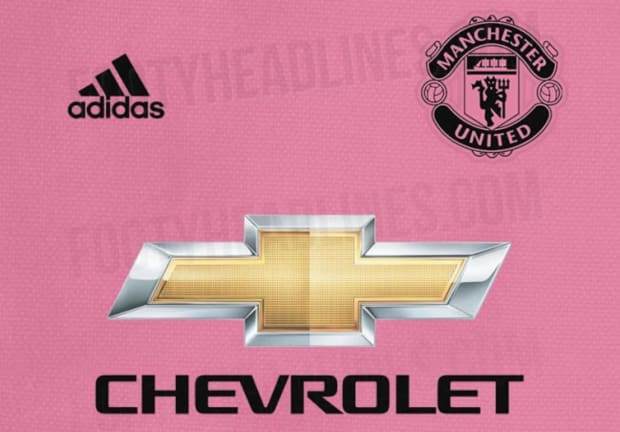 man utd away kit pink