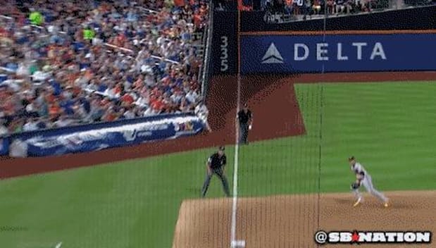 Gomez's emphatic homer among top GIFs