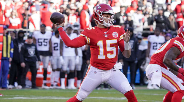 Buccaneers vs. Chiefs: Best Same Game Parlay picks & player props for  Sunday Night Football include two Patrick Mahomes bets, a Tom Brady  interception prop, Travis Kelce touchdown