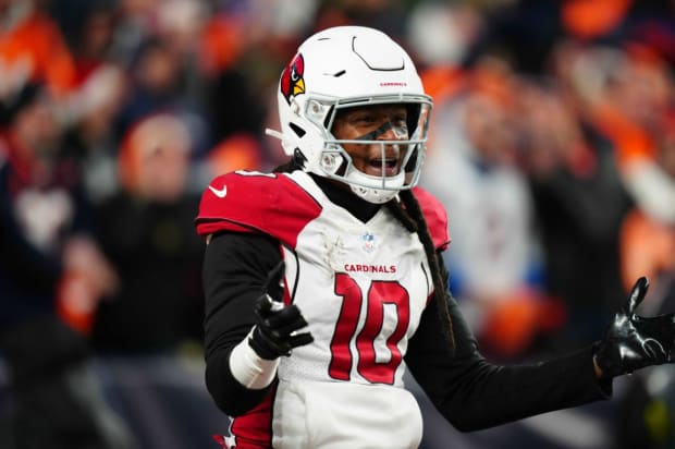 PFF Says Pass Rush is Arizona Cardinals' Biggest Need Heading Into 2023  Offseason - Sports Illustrated Arizona Cardinals News, Analysis and More