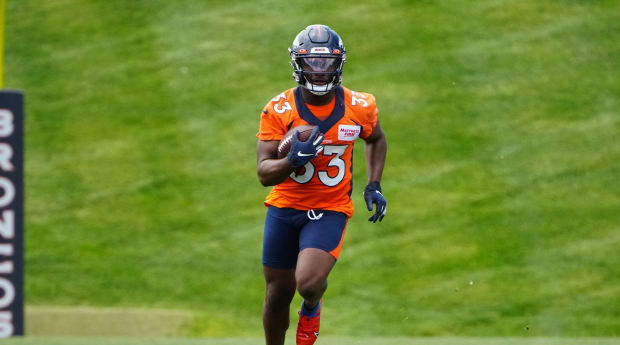 NFL Network's Taylor Bisciotti: Denver Broncos running back Javonte  Williams cleared for contact following season-ending knee injury in Week 4  of 2022 NFL regular season