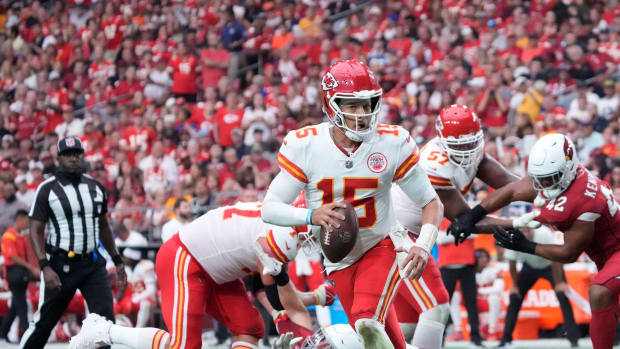 Chiefs seek 10th straight win vs. Chargers, tonight on TNF - Salisbury Post