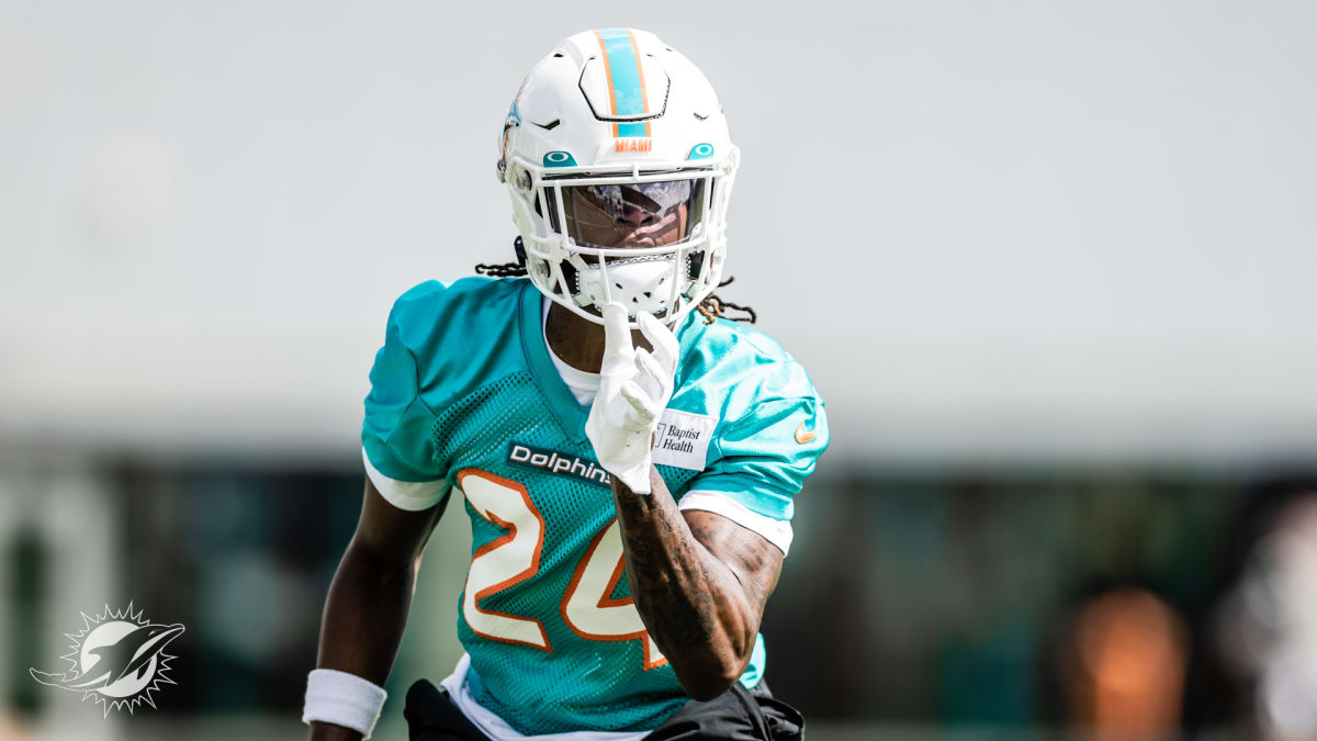 Mike McDaniel's Dolphins are working on maintaining their standards, even  with big leads - CBS Miami