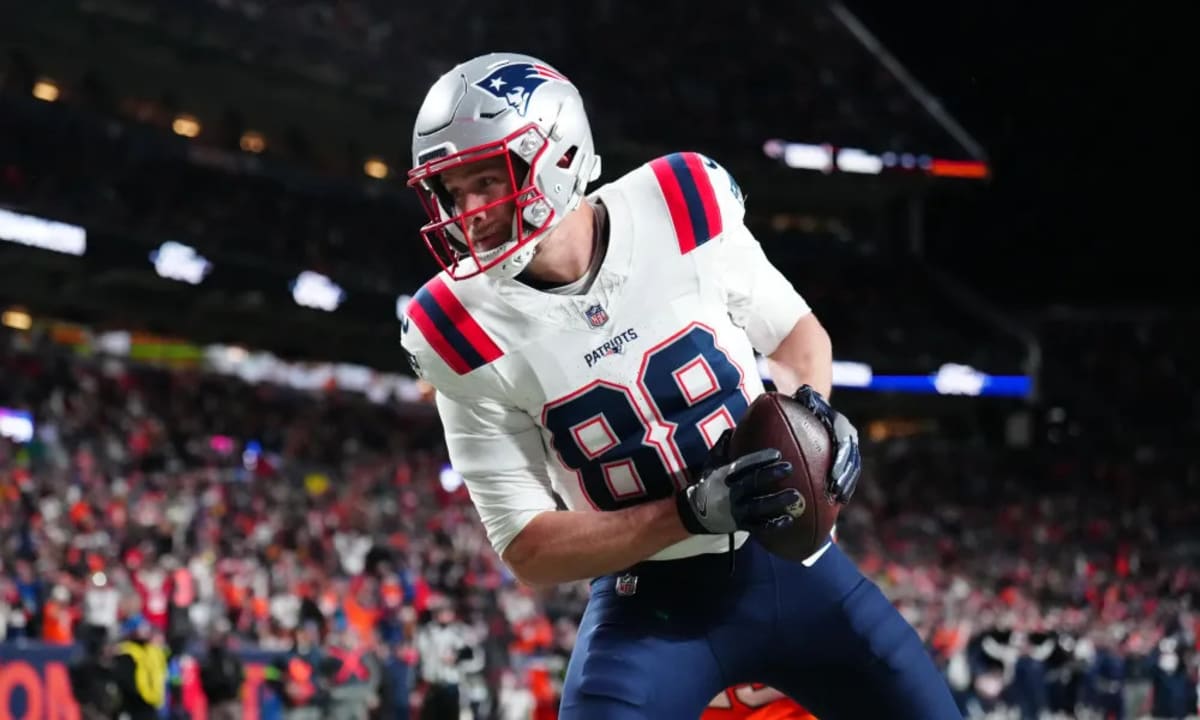 Patriots' Tight End Gesicki an Option for Rams in Free Agency?