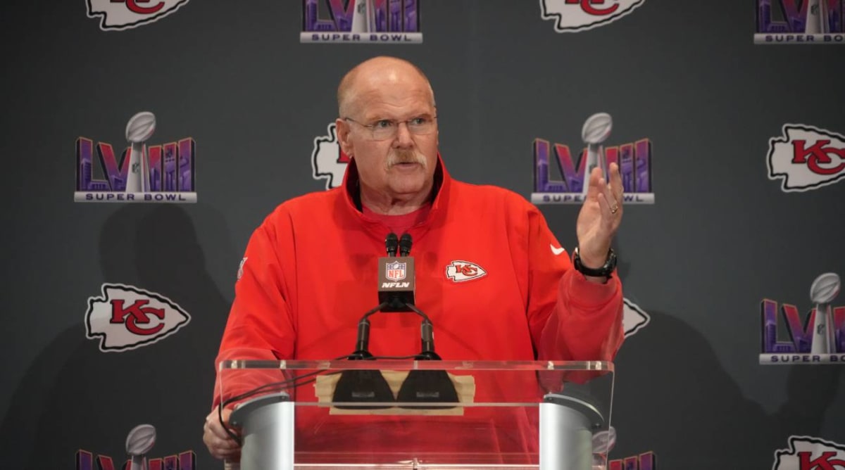 Andy Reid Sticks Up For Former Chiefs OC Eric Bieniemy And His Coaching ...