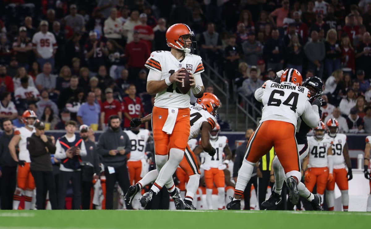 Cleveland Browns Explore Backup Quarterback Options After Deshaun