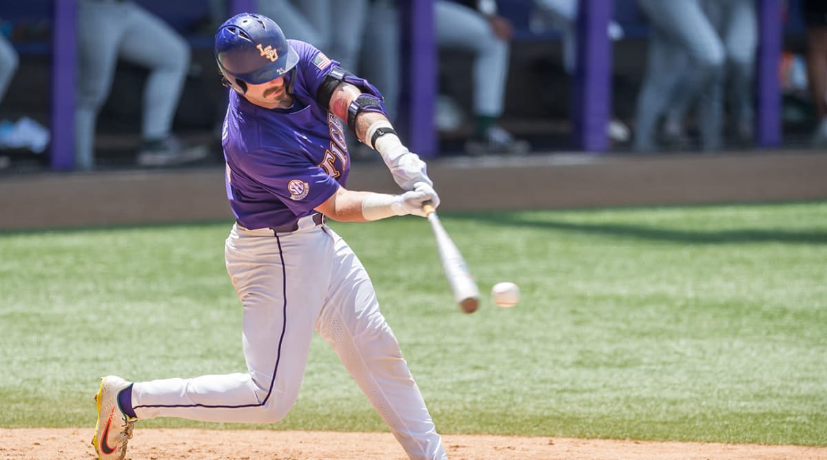 College Baseball Fans Loved LSU Player’s Epic No. 2 Pencil Bat