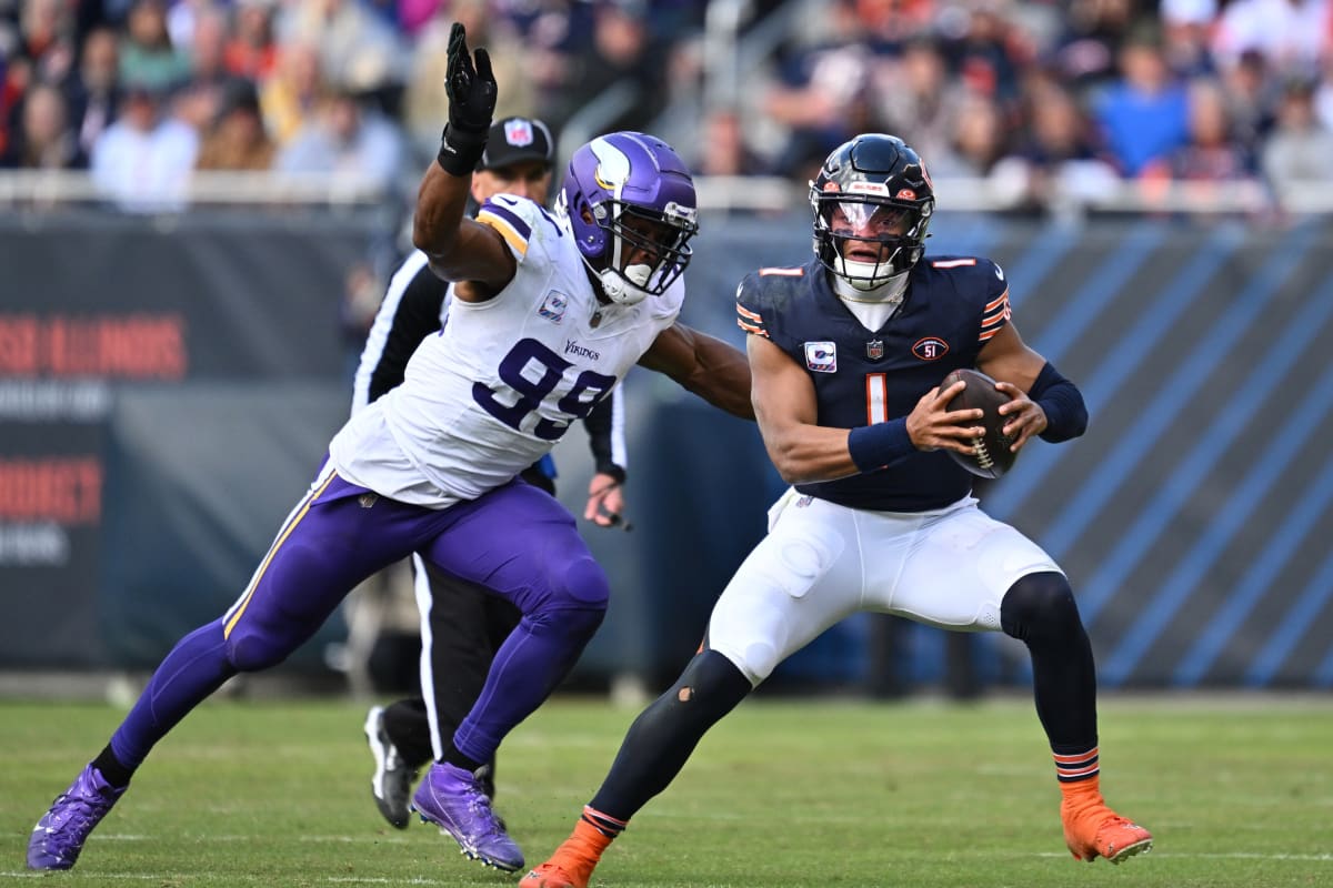 Danielle Hunter's Future with Vikings Uncertain Amid High Market Value ...