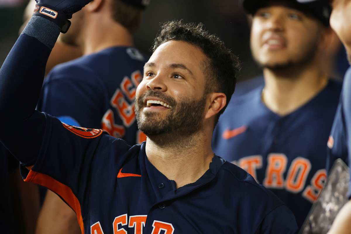 Jose Altuve Signs $125 Million Extension With Astros, Ready For 14th ...