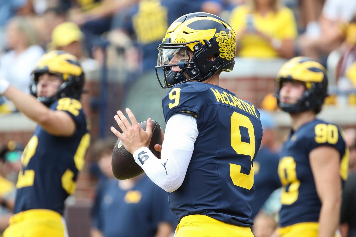 Michigan's J.J. McCarthy Draws 47 on Hand to Honor Late Friend, Throws 47-Yard Touchdown