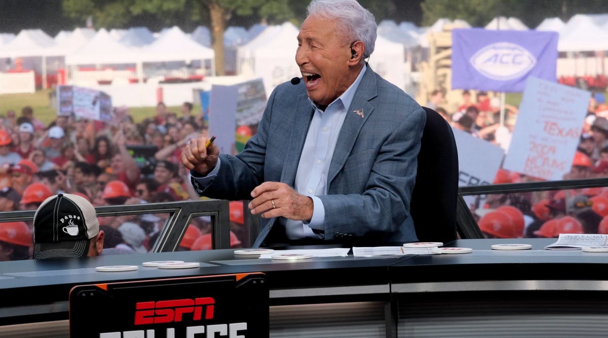 ESPN announces Lee Corso will not travel to Athens for Saturday's ESPN  College GameDay, Tennessee at Georgia - On3