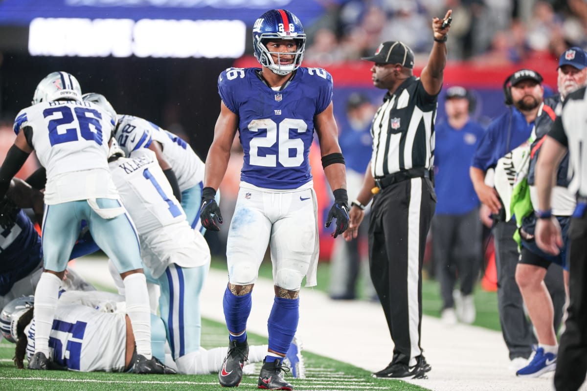 After slow start Cowboys dominate Giants