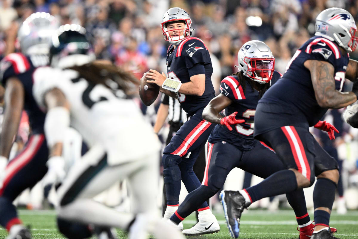 Mac Jones, Patriots preparing to face Eagles, 'best defensive line