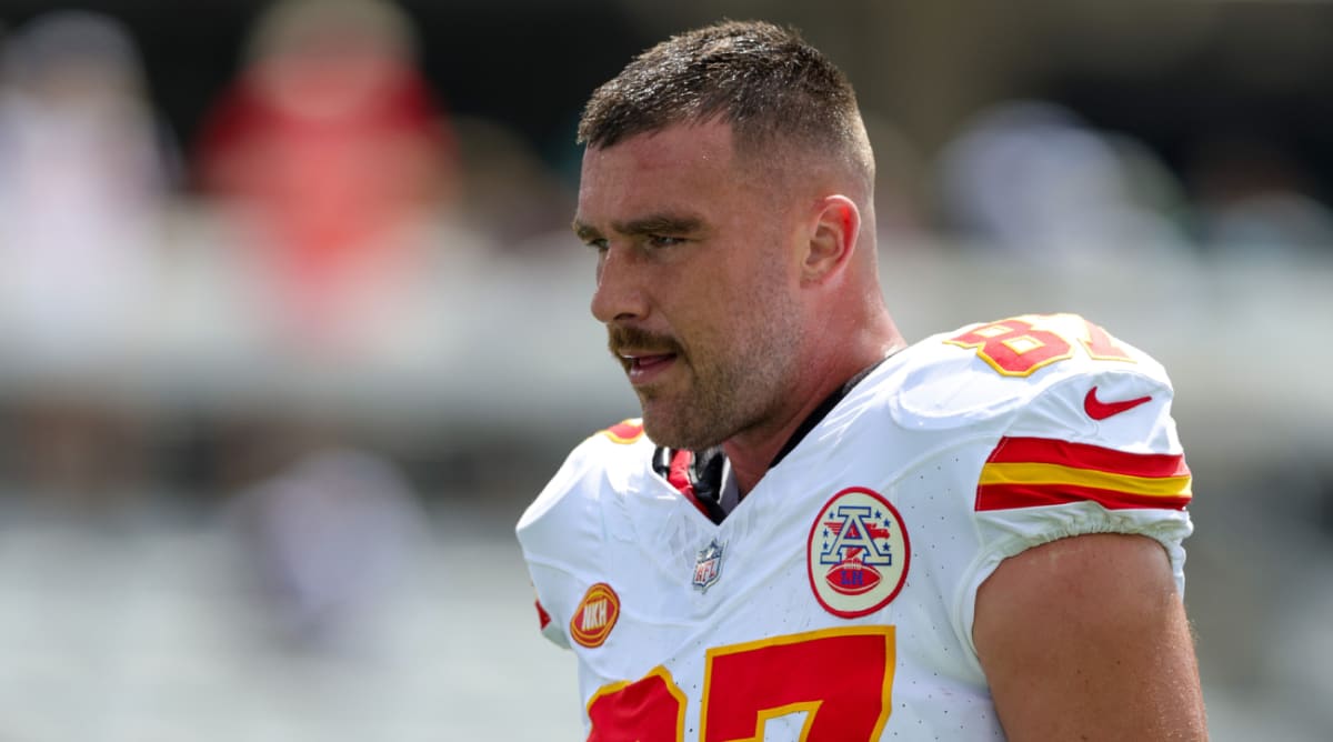 Jason Kelce blocks question about Taylor Swift, Travis Kelce