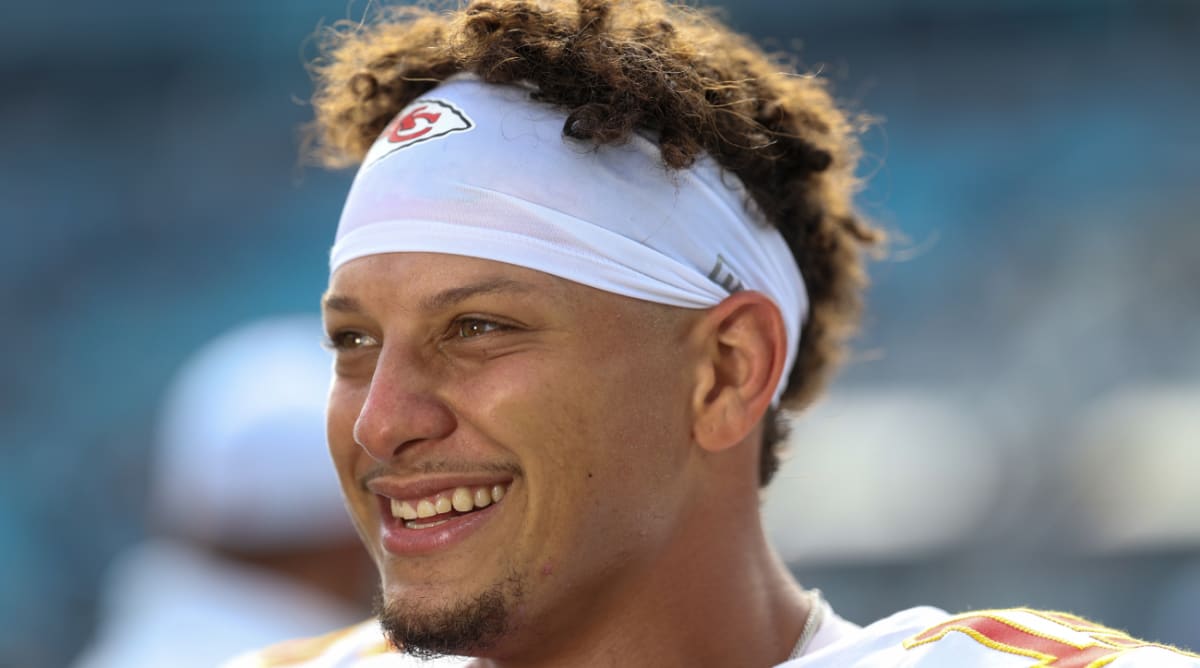 Patrick and Brittany Mahomes' 15 and the Mahomies Foundation Establishes  National Partnership with Boys & Girls Clubs of America