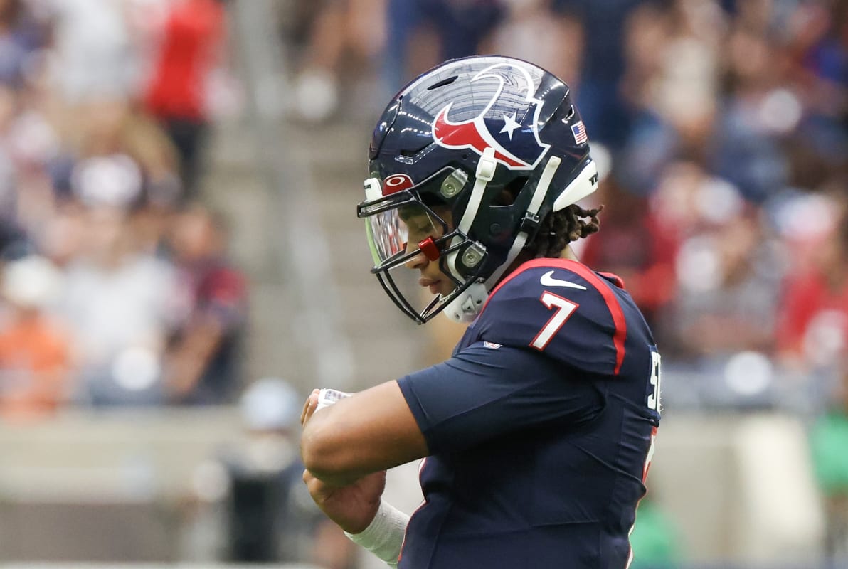 Patriots will wear navy blue uniforms vs. Texans in Week 3 - The