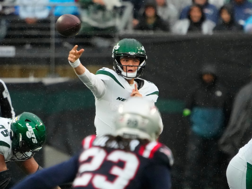 Should Jets stick with Zach Wilson or find another quarterback