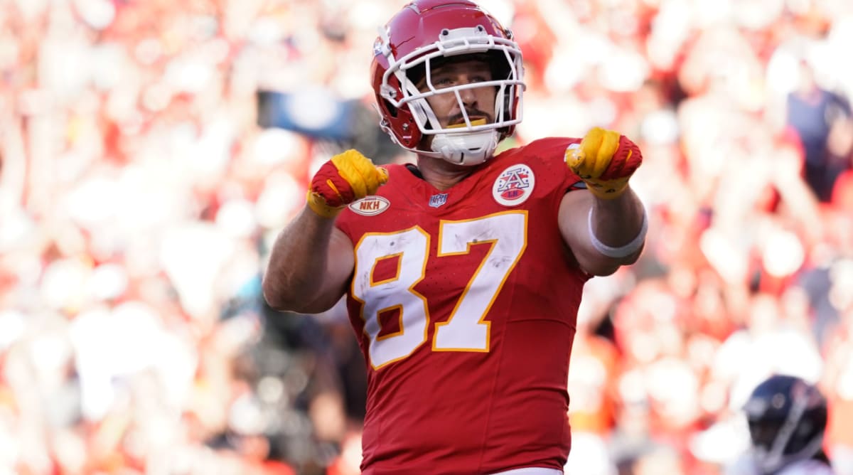 Why Travis Kelce wore Iowa State headgear to Chiefs press conference