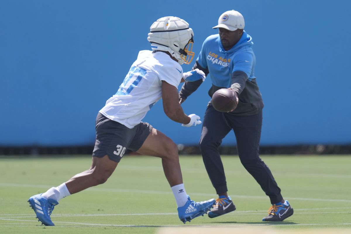 Los Angeles Chargers Announce 2022 Training Camp Schedule - BVM Sports